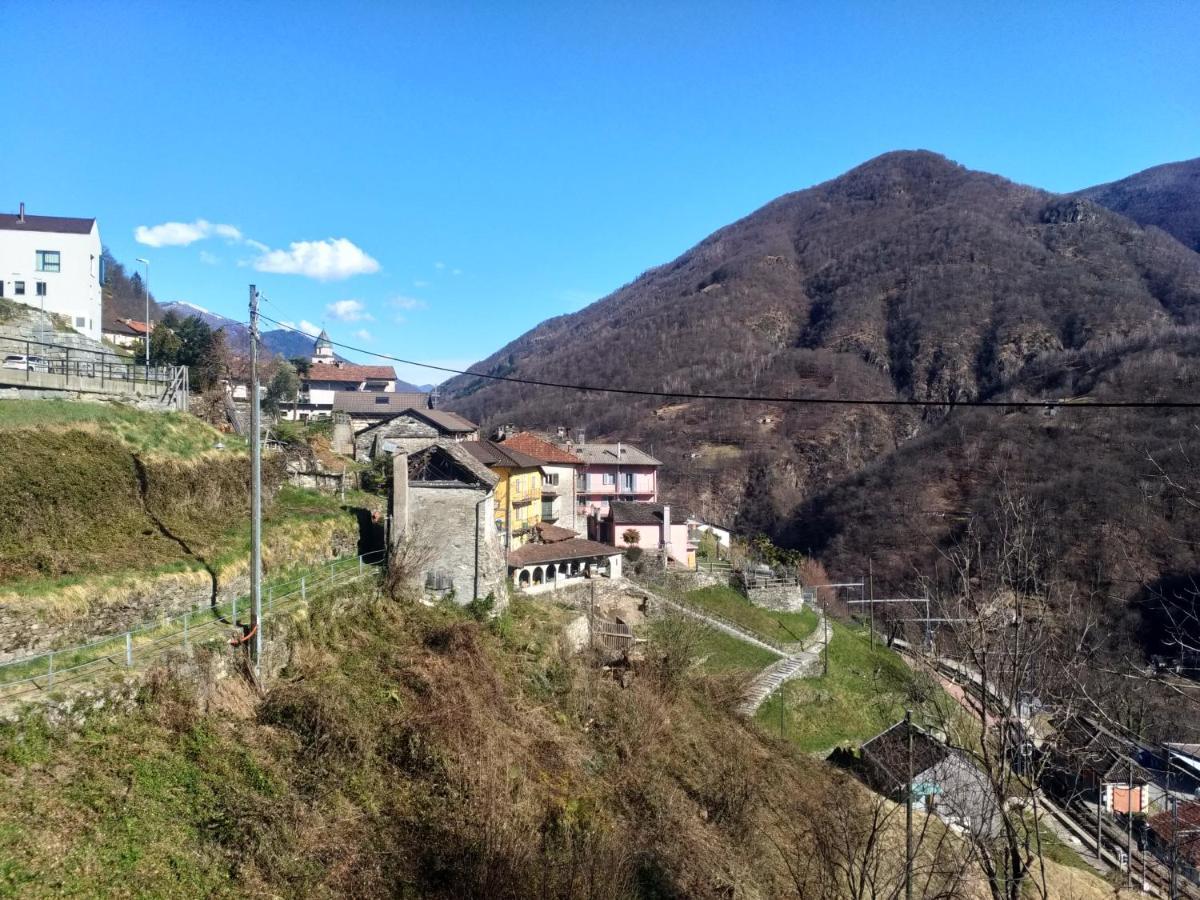 Rustico "Casa Di Sasso" Villa Intragna Eksteriør billede