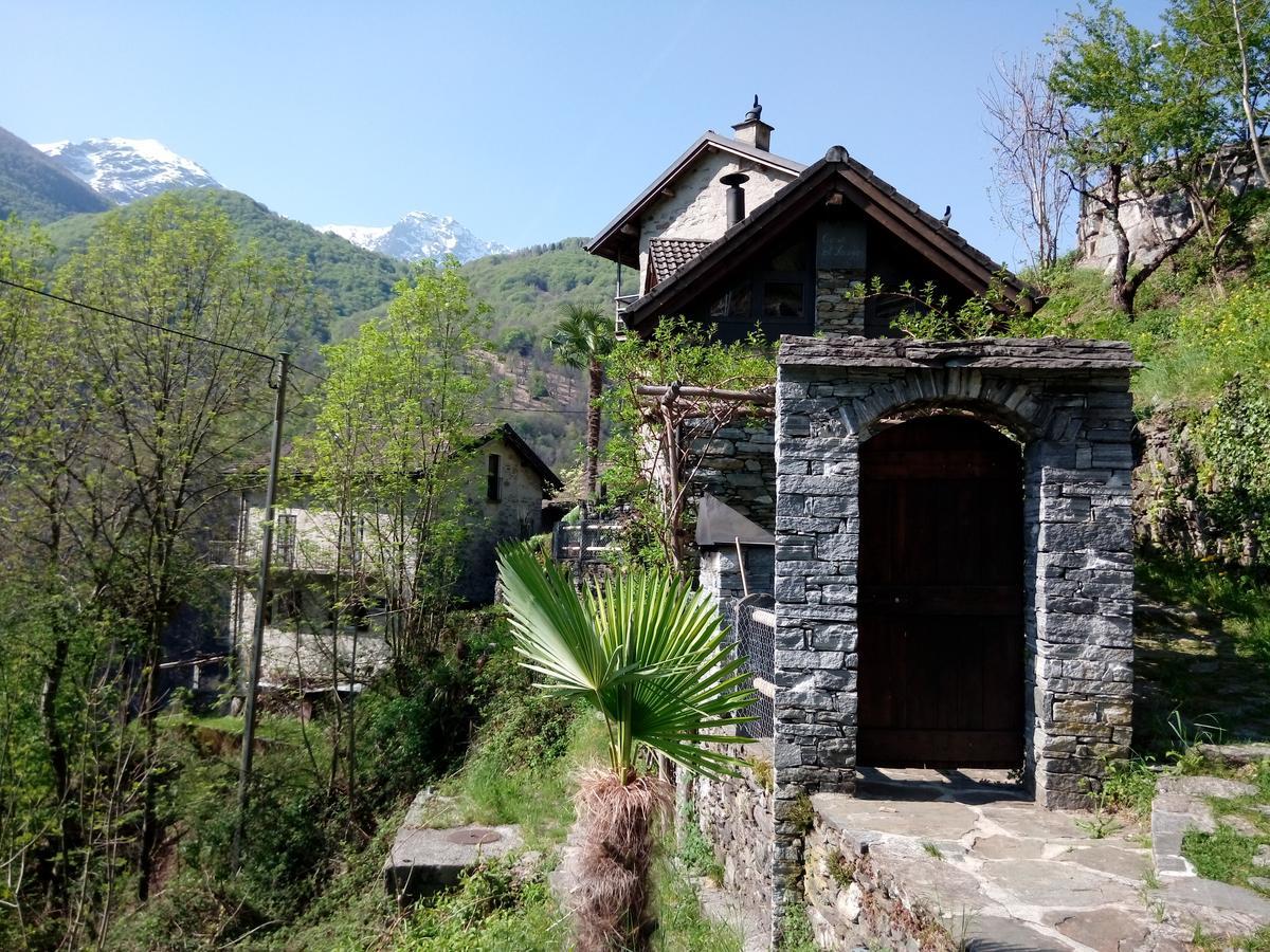 Rustico "Casa Di Sasso" Villa Intragna Eksteriør billede
